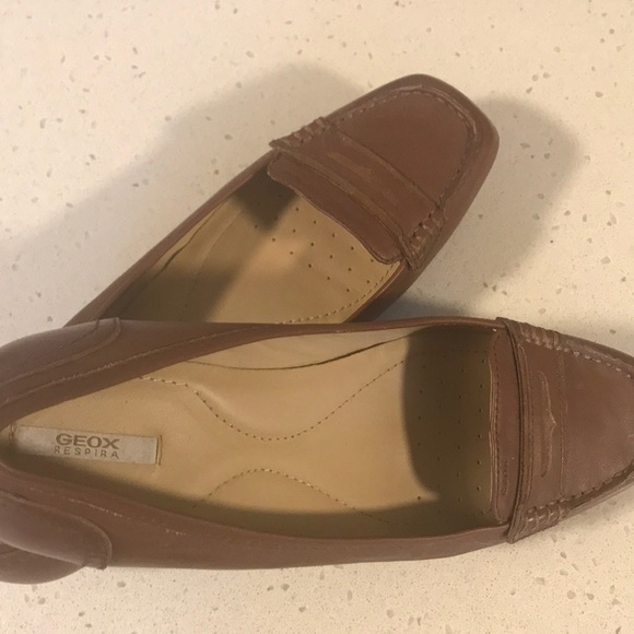 Gorgeous Geox Respira tan shoes, size 8.5 - Picture 2 of 3